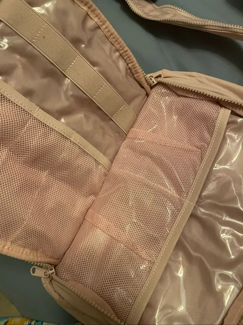 Bags Mart Travel Makeup Bag TSA Blush Pink New With Tags
